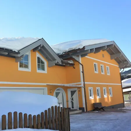 Luxurious Mansion In Near Skiing Area Сasa de vacaciones Goldegg