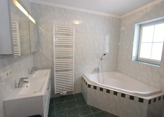 Mansion In Near Lift Дом отдыха Гольдег